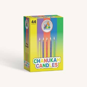 Boîte de 44 bougies colorées pour Hanoucca avec dégradé jaune vert bleu et texte multicolore
