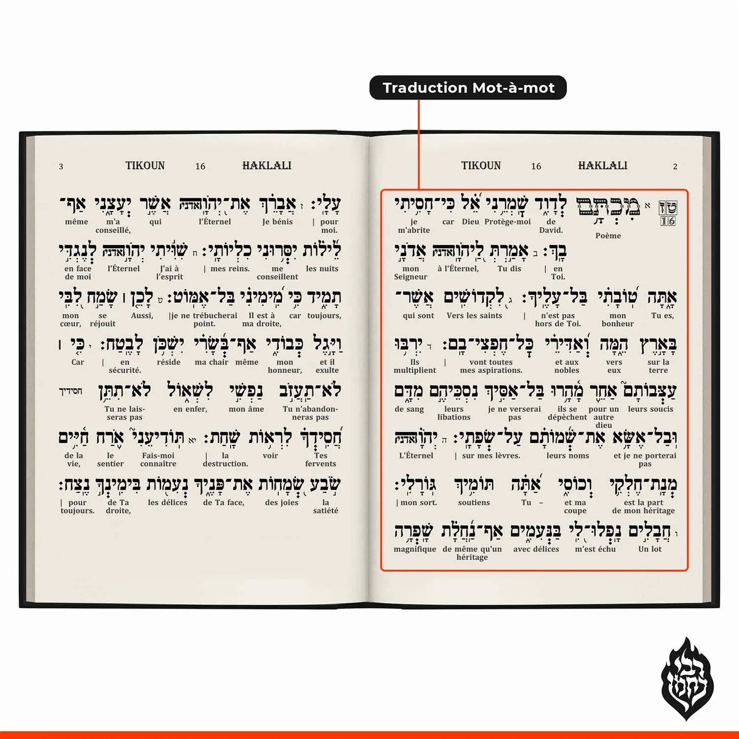 Livre ouvert Tikoun Haklali avec texte hébreu et traduction mot à mot en français, poésie biblique